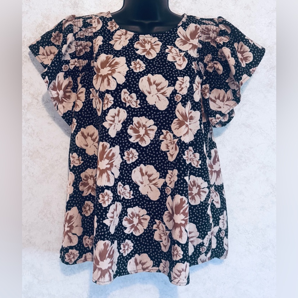 How Very Loved Ladies Blouse Top Black Tan Flowers Smocked Ruffled Sleeve Medium